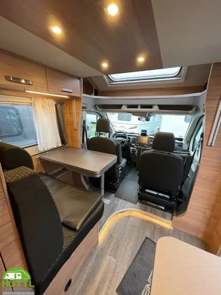 Fahrzeugbild Weinsberg CaraSuite 650 MEG Mietwagen Verfügbar Nov 25 #9