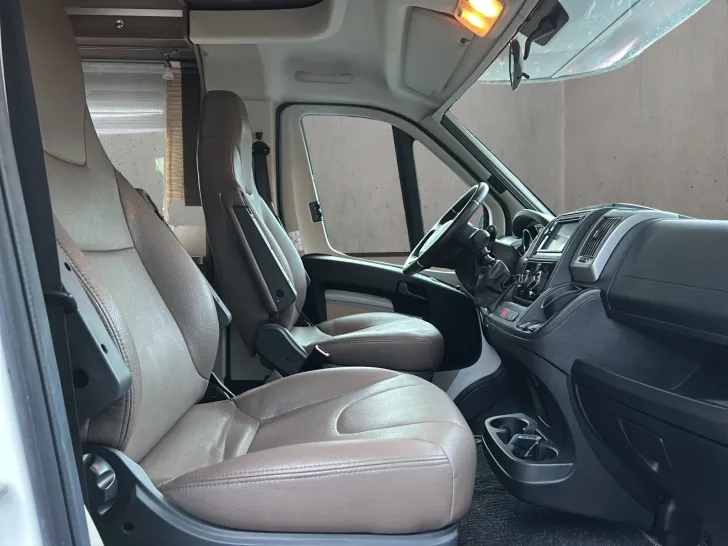 Fahrzeugbild Bürstner Argos A 670 G Leder, AHK, Luftfederung !!! #10