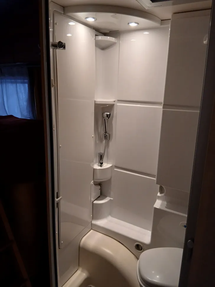 Fahrzeugbild Knaus Van TI 600 ME - Einzelbetten #13