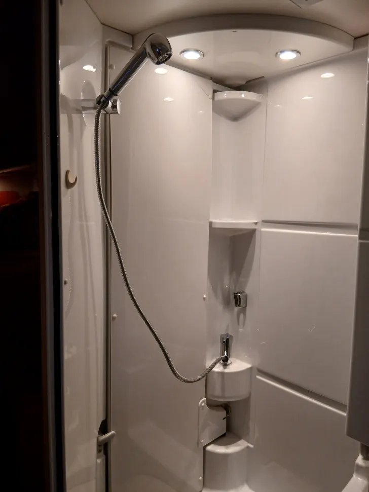 Fahrzeugbild Knaus Van TI 600 ME - Einzelbetten #14