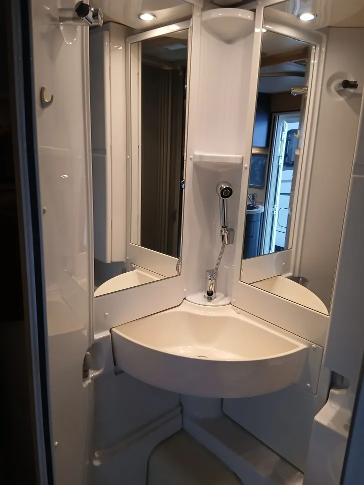 Fahrzeugbild Knaus Van TI 600 ME - Einzelbetten #16