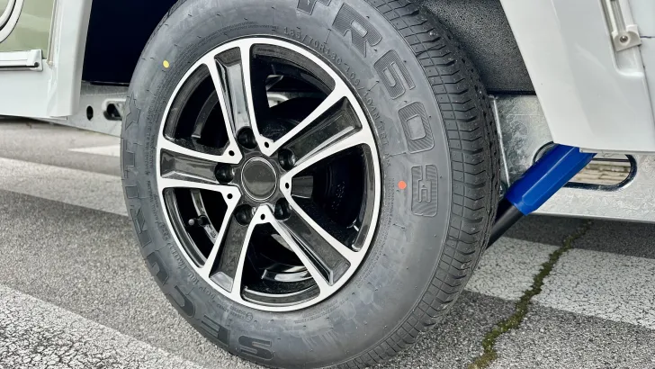 Fahrzeugbild NEXT 380 #21