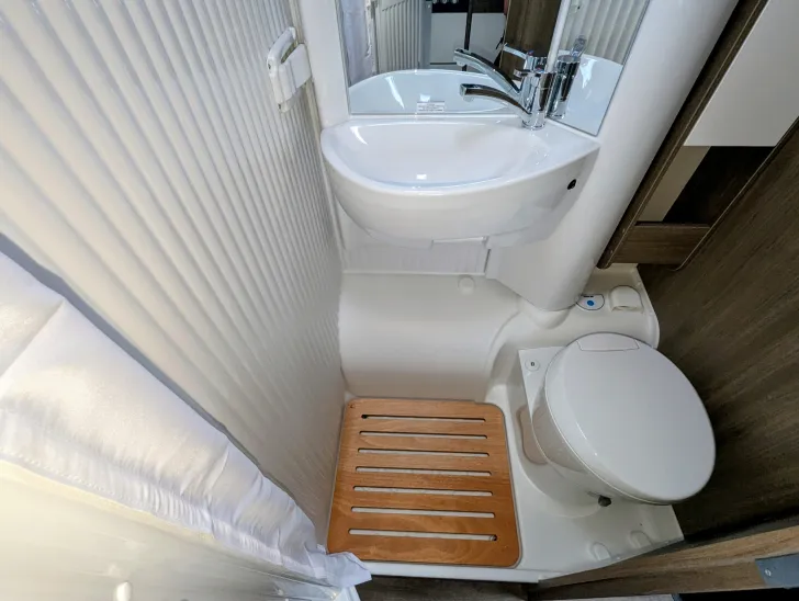 Fahrzeugbild Carado VAN 347 Modell 2026 Sie sparen 6.472,- #14