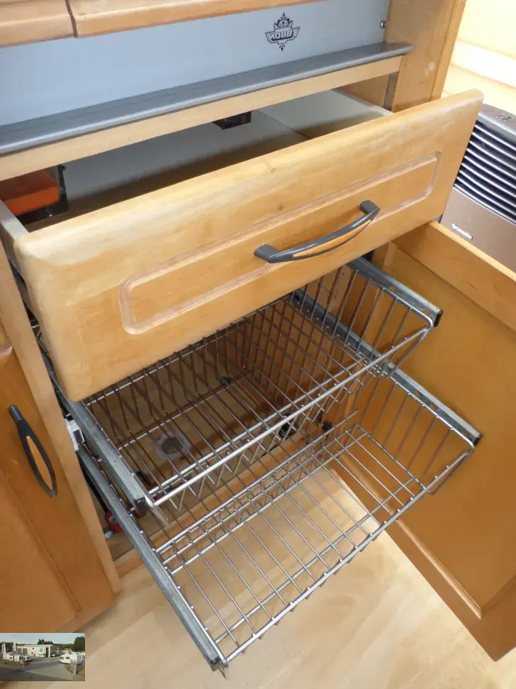 Fahrzeugbild Hobby Exclusive 440 SFE Nr. 51 - franz. Bett, SG #13
