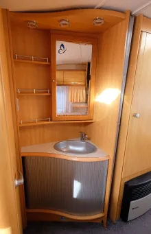Fahrzeugbild LMC Münsterland 475 RD Auflastung 1.500 kg #8