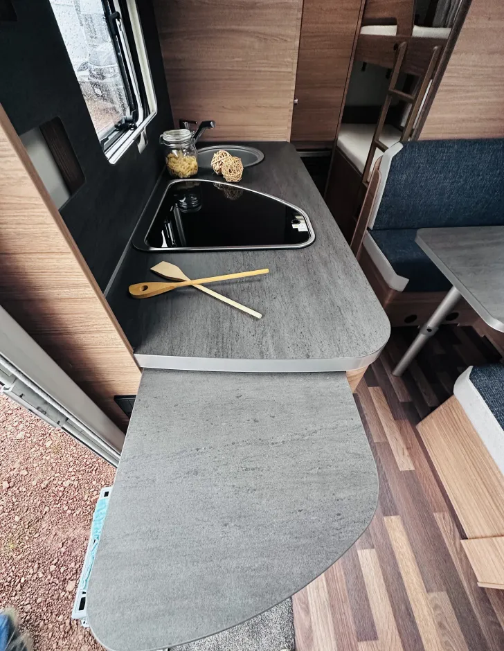 Fahrzeugbild Weinsberg CaraOne 550 QDK elektrische Rangierhilfe TRUMA #14