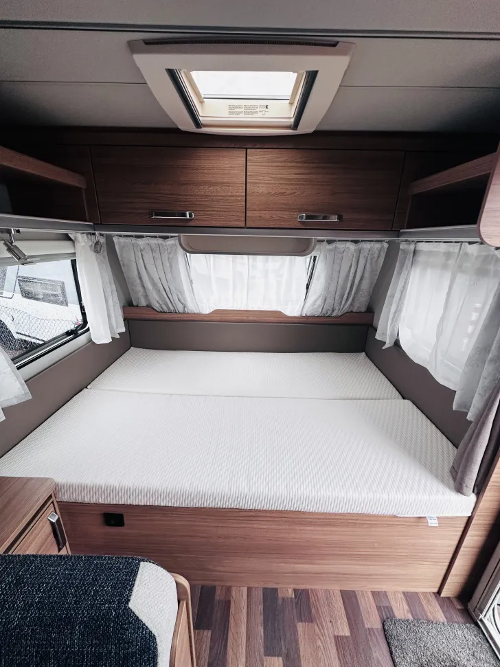 Fahrzeugbild Weinsberg CaraOne 550 QDK elektrische Rangierhilfe TRUMA #12