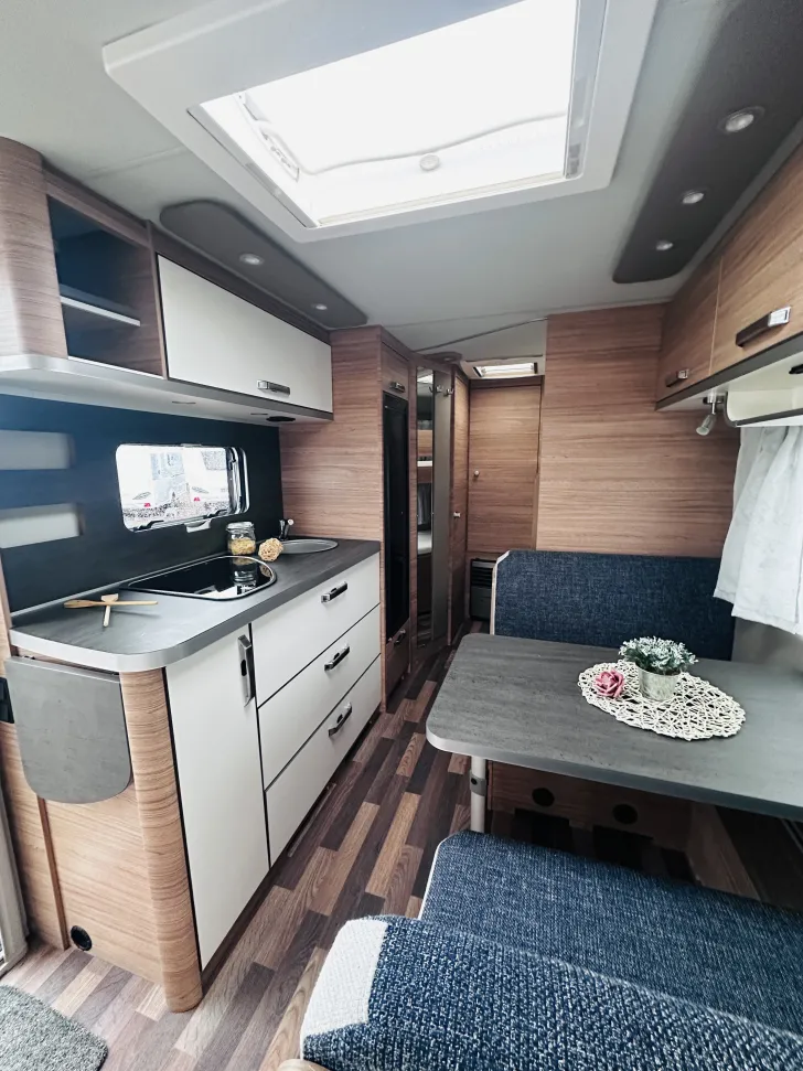 Fahrzeugbild Weinsberg CaraOne 550 QDK elektrische Rangierhilfe TRUMA #6