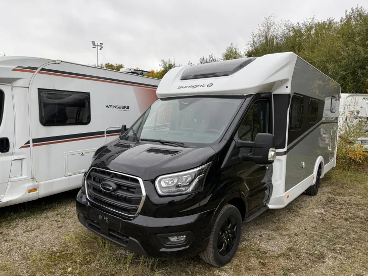 Fahrzeugbild Sunlight FORD ADVENTURE ED T 680 #3