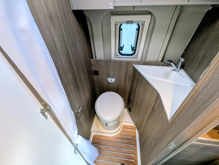 Fahrzeugbild Carado Camper Van CV 601 Pro AUTOMATIK,NAVI,RFK uvm. #12