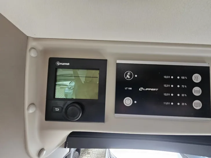 Fahrzeugbild Carado pro+ CV 640 auf Okt. 26|190AH|LEDSW|Combi6EHeiz. #15