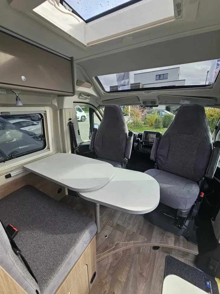Fahrzeugbild Carado pro+ CV 640 auf Okt. 26|190AH|LEDSW|Combi6EHeiz. #17