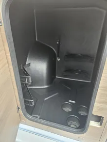 Fahrzeugbild Carado pro+ CV 640 auf Okt. 26|190AH|LEDSW|Combi6EHeiz. #18