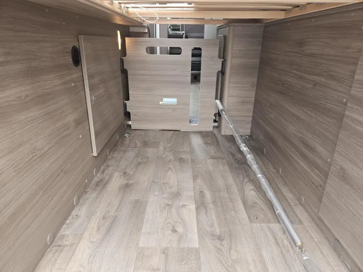 Fahrzeugbild Carado pro+ CV 640 auf Okt. 26|190AH|LEDSW|Combi6EHeiz. #19