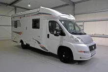 Fahrzeugbild Carado T 345/Festbett/Klima/Solar/Markise/AHK #1