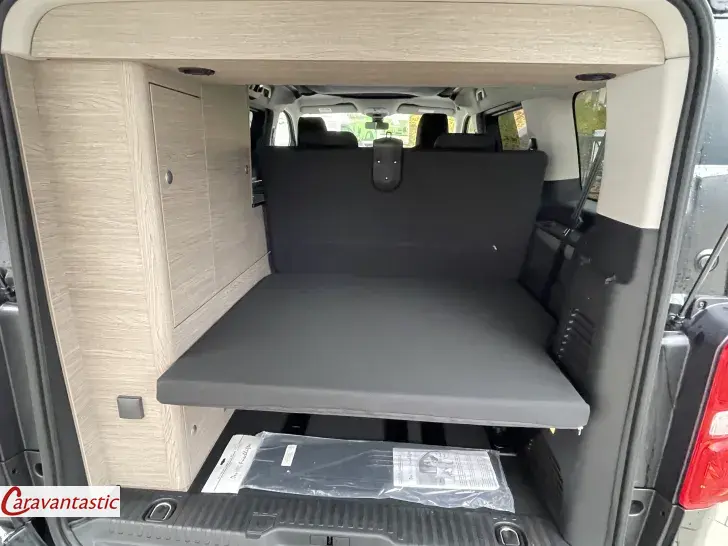 Fahrzeugbild Pössl M 180 #12