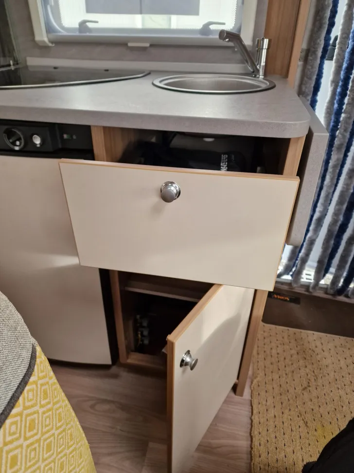 Fahrzeugbild Weinsberg CaraTwo 390 QD - sehr gepflegt #7