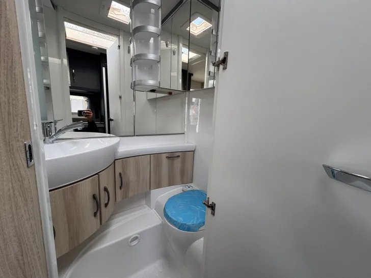 Fahrzeugbild Hobby De Luxe 495 UL #12