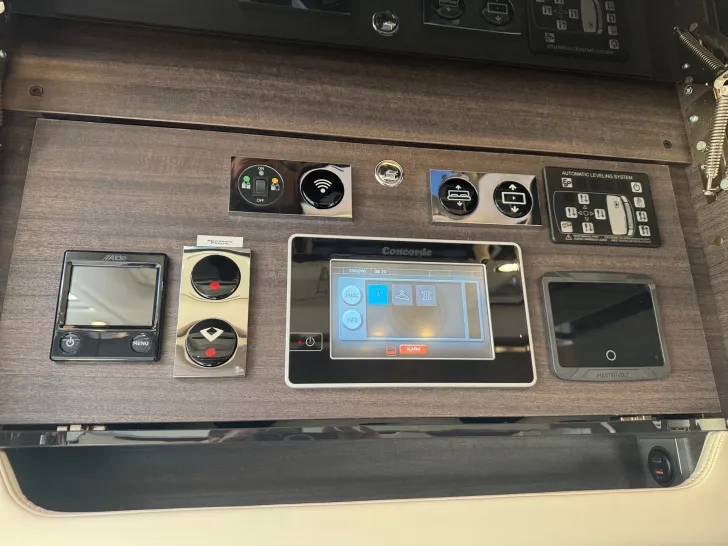 Fahrzeugbild Concorde Charisma 915 LSI EDITION 70 #17