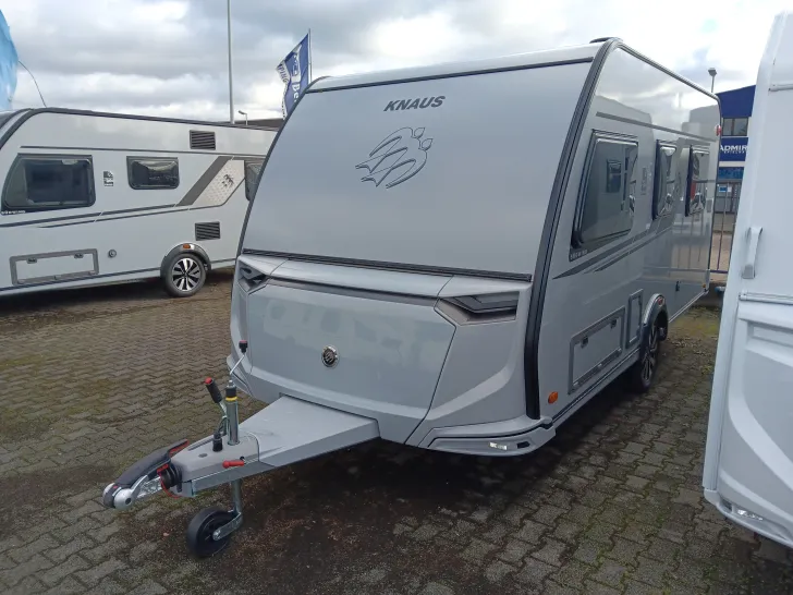Fahrzeugbild Knaus Südwind 420 QD Black Selection Modell 2026 #3