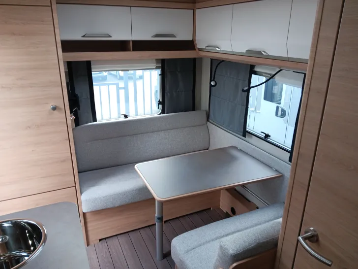 Fahrzeugbild Knaus Südwind 420 QD Black Selection Modell 2026 #4