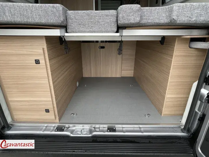 Fahrzeugbild Pössl H-LINE SUMMIT SHINE 600 L E #4