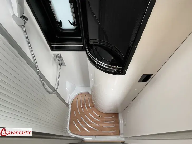 Fahrzeugbild Pössl H-LINE SUMMIT SHINE 600 L E #18