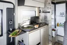 Bild 5 Forster Coupe FT669EBN Travel Line+Winter Pack+Hubbett