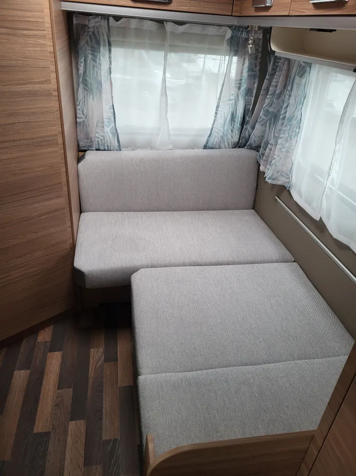 Fahrzeugbild Weinsberg CaraOne 390 QD 3 x Paket/1350kg/Ambientelicht #11