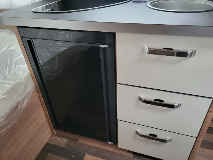 Fahrzeugbild Weinsberg CaraOne 390 QD 3 x Paket/1350kg/Ambientelicht #19