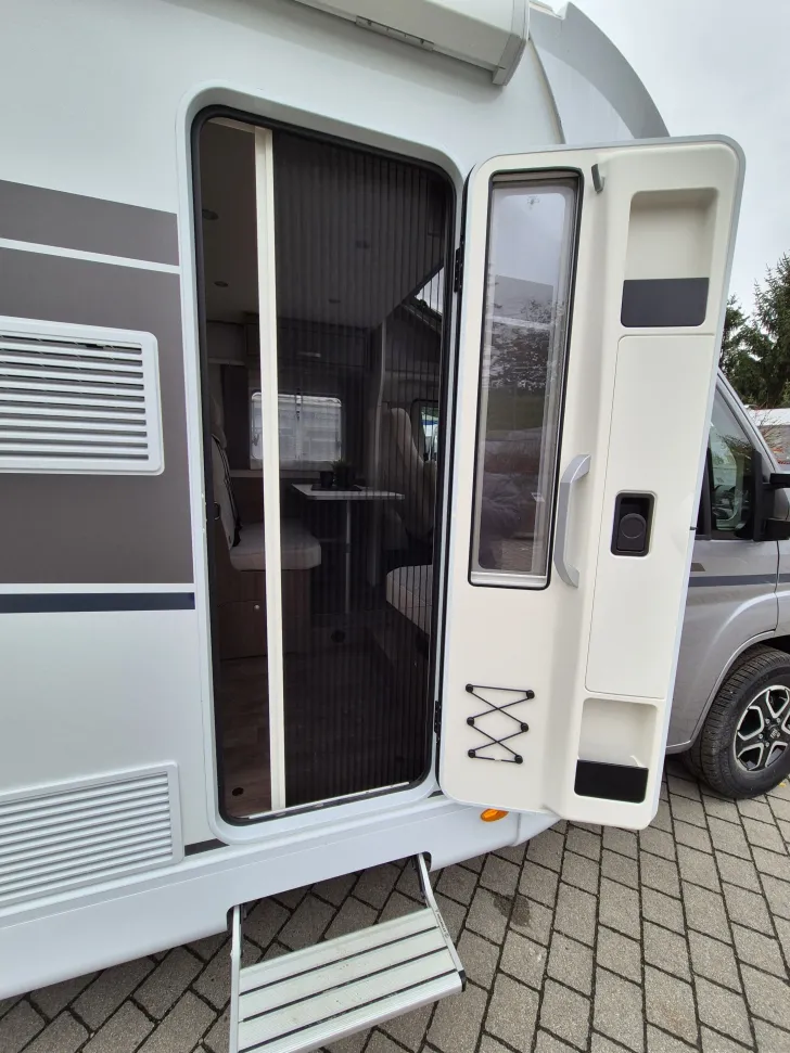 Fahrzeugbild Carado T338 pro+ *Hubbett*TV-Paket*Markise* #6