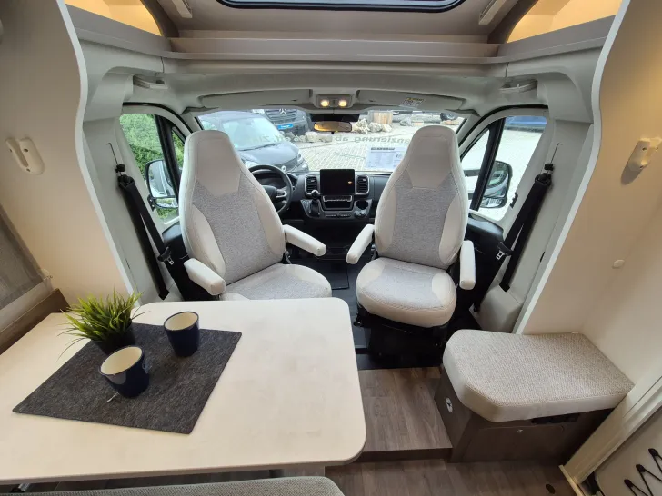 Fahrzeugbild Carado T338 pro+ *Hubbett*TV-Paket*Markise* #15