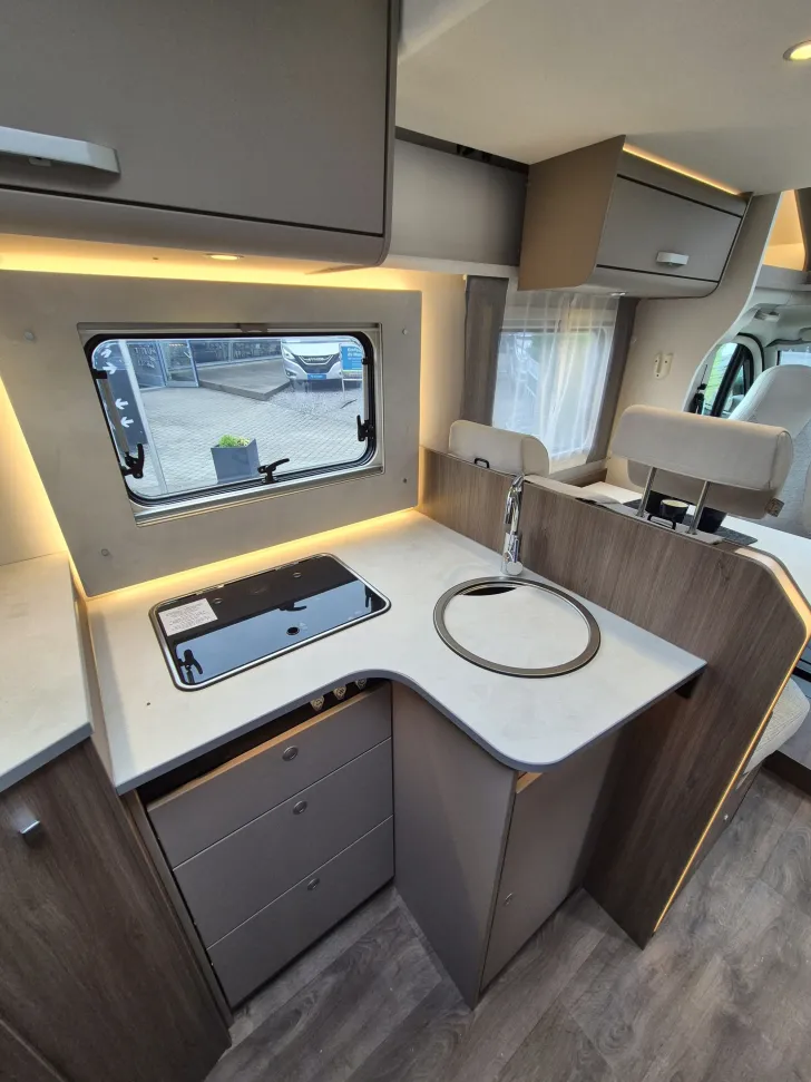 Fahrzeugbild Carado T338 pro+ *Hubbett*TV-Paket*Markise* #20