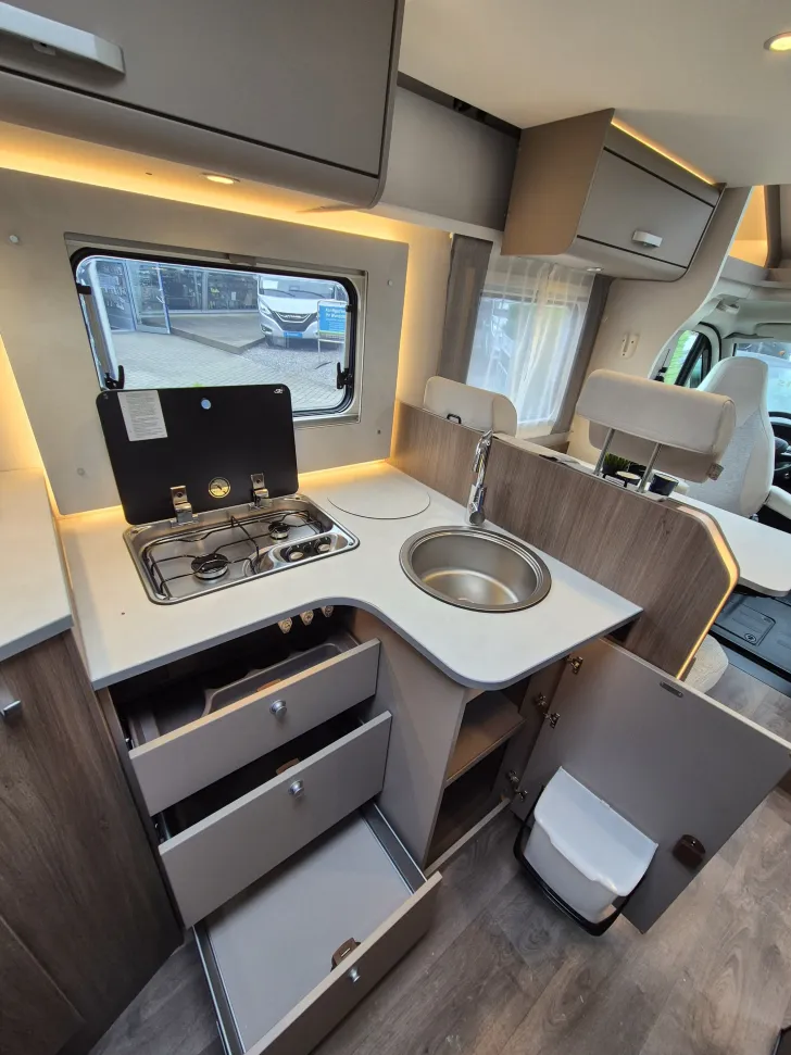 Fahrzeugbild Carado T338 pro+ *Hubbett*TV-Paket*Markise* #21