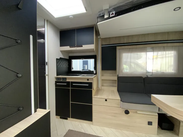 Fahrzeugbild Challenger Teilintegriert 270 Graphite Edition Mod.26 Arctic+Zubehör Paket #5