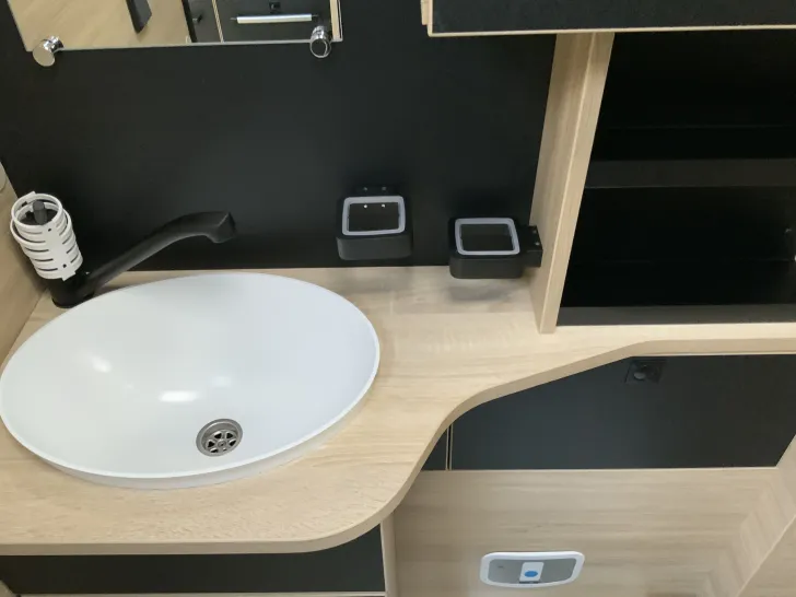 Fahrzeugbild Challenger Teilintegriert 270 Graphite Edition Mod.26 Arctic+Zubehör Paket #15