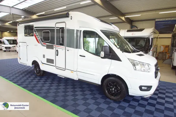 Fahrzeugbild Bürstner Lineo T 620 G Winter Paket #1