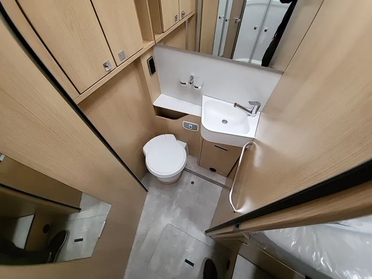 Fahrzeugbild Hymer B-KLASSE MC-T BL 680 #14