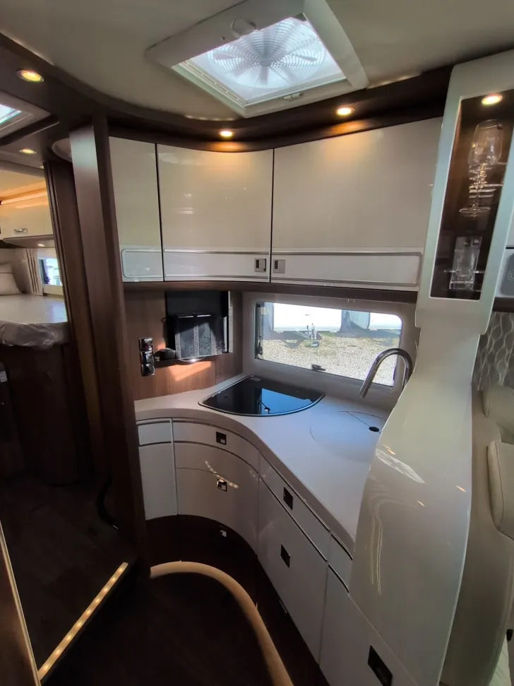 Fahrzeugbild Carthago S-PLUS I 50 LE #12