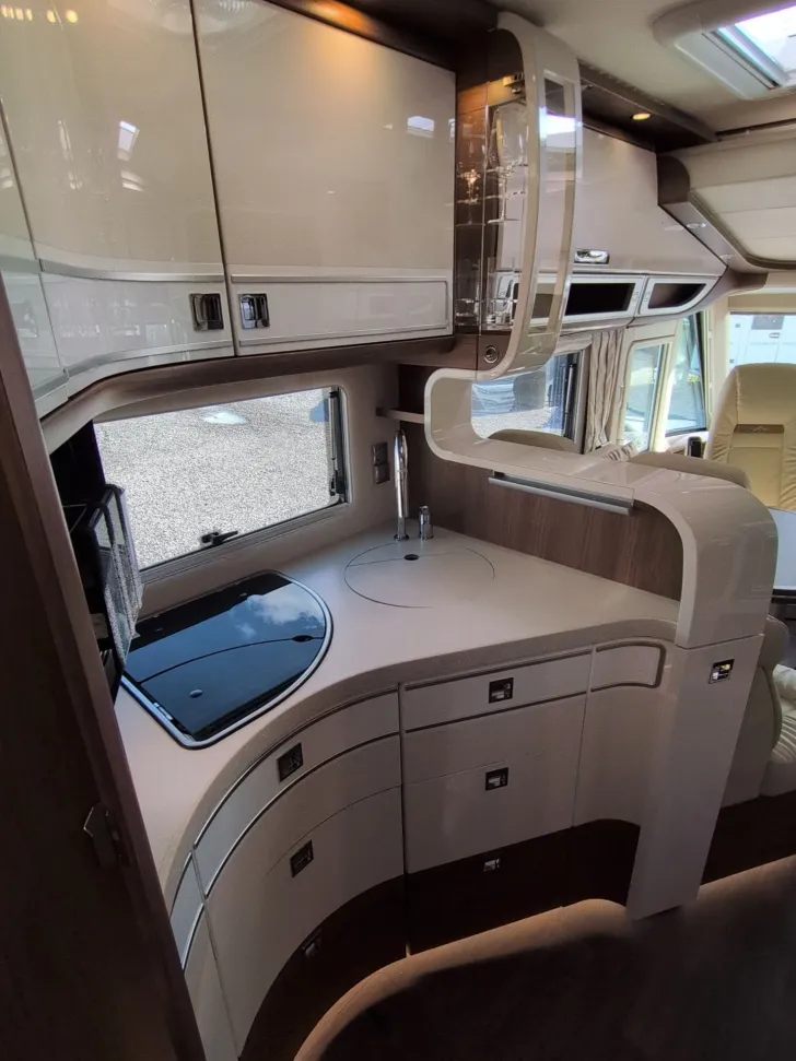 Fahrzeugbild Carthago S-PLUS I 50 LE #13