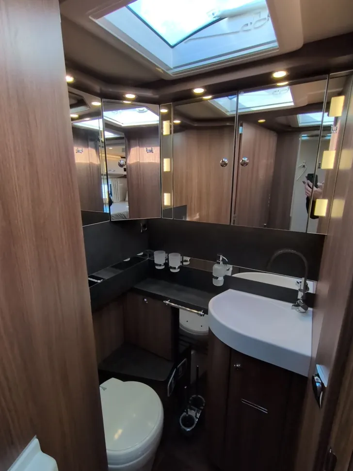 Fahrzeugbild Carthago S-PLUS I 50 LE #14