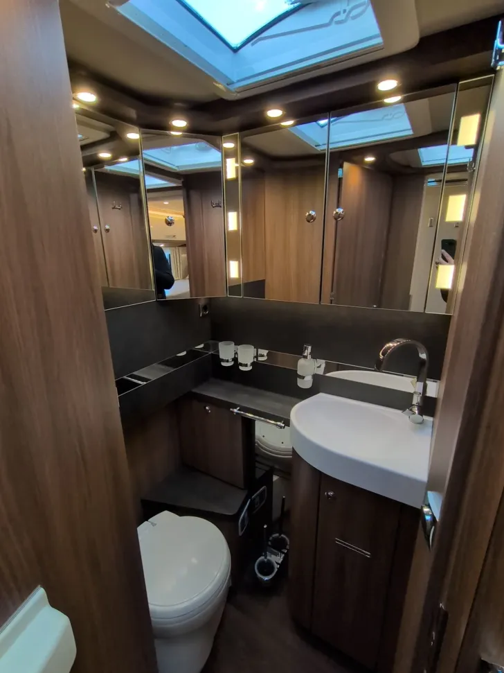 Fahrzeugbild Carthago E-LINE I 50 LE #14