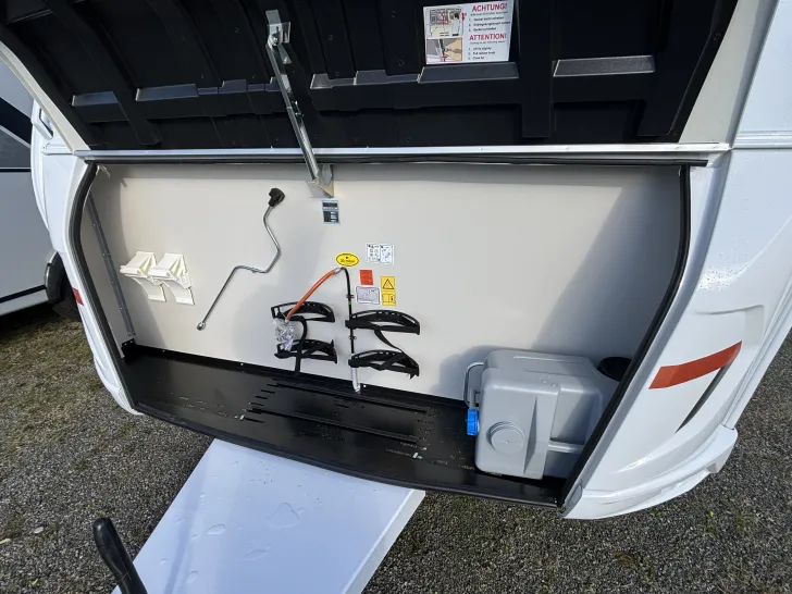 Fahrzeugbild Weinsberg CaraOne 550 UK 2026 1,7t 3 Pakete Ambientebel #25