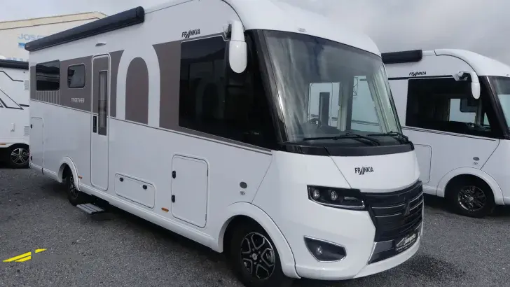 Fahrzeugbild Frankia F-Line I 740 PLUS EDITION TOGETHER #3