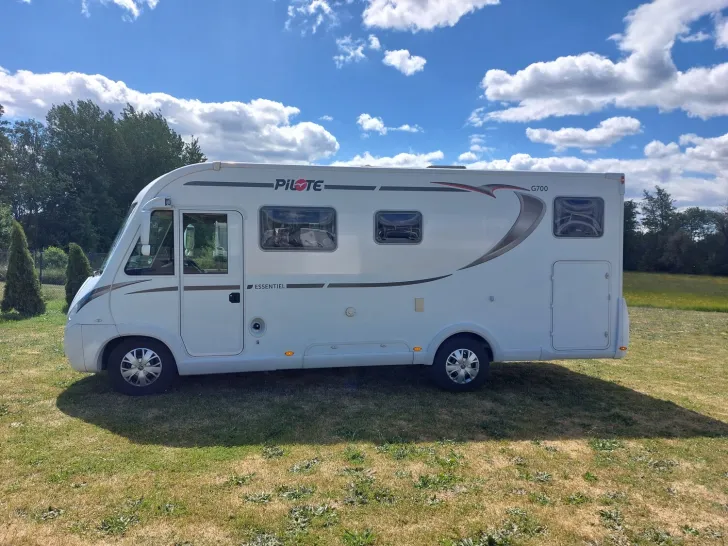 Fahrzeugbild Pilote Galaxy 700 GJ Essential Maxxfan/Markise/ TOP #2