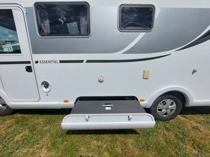 Fahrzeugbild Pilote Galaxy 700 GJ Essential Maxxfan/Markise/ TOP #20