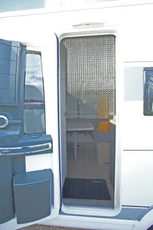 Fahrzeugbild Hobby OnTour 390 SF/1.350 kg/149,- Euro #21