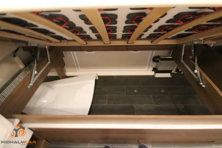 Fahrzeugbild Tabbert Puccini 550 E 2,3 ALDE Warmwasserheizung #25