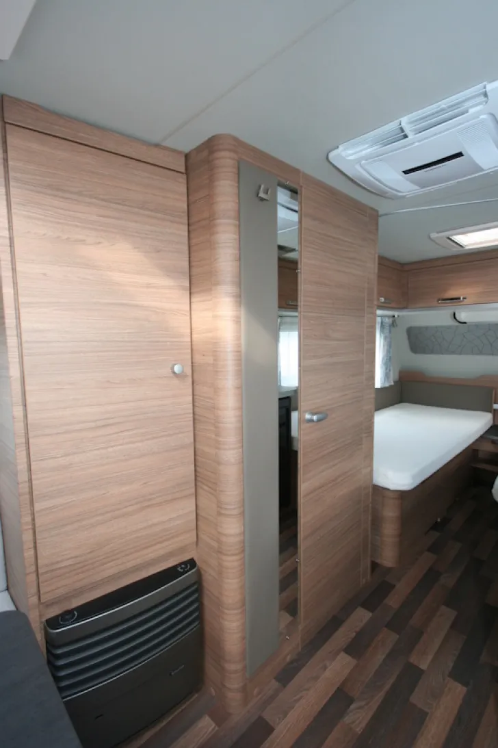 Fahrzeugbild Weinsberg CaraOne 480 EU #8