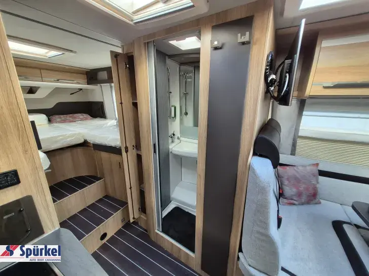Fahrzeugbild Knaus Sky TI 650 MEG Platinum Selection TraumMobil mit Tageszulassung #28